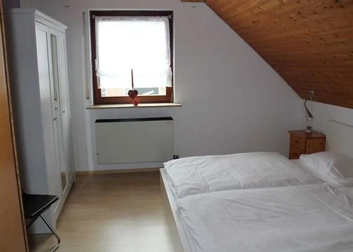 Roder Am Eifelsteig Lägenhet
